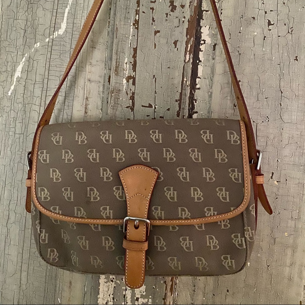 Dooney&Bourke